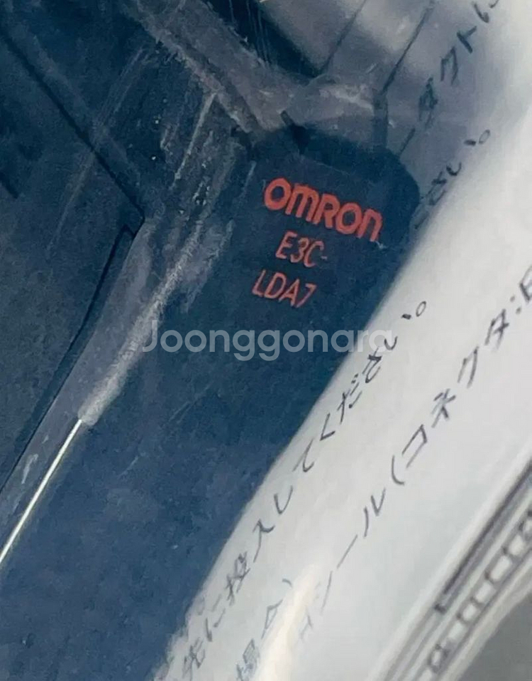 OMRON. E3C-LDA7--1