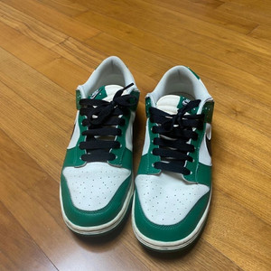 나이키 덩크 로우 잭팟 말라카이트 285