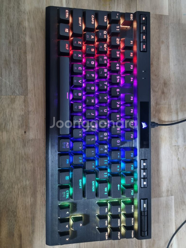 k70 rgb tkl 광축 8k키보드 판매합니다--2