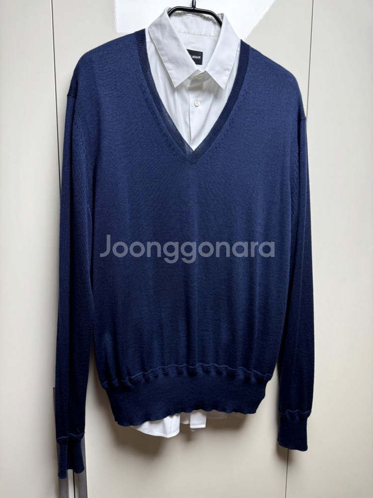 톰포드 (TOMFORD) 브이넥 니트--1