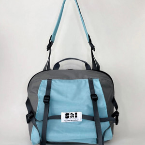 수앤이바나 수트케이스 가방 (베이비블루)