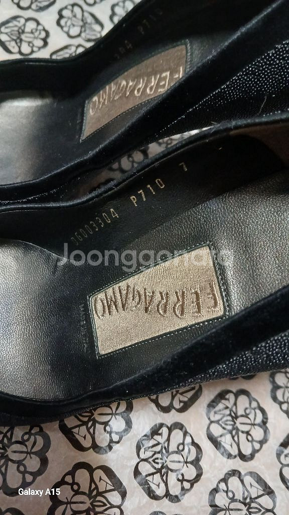 페레가모 펌프스힐 여성구두 7 굽높이9센치(240mm)--4
