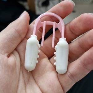 콧대 높여주는 기구