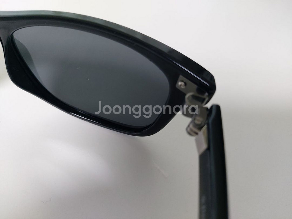 폴라로이드 선글라스 P8243 A KIH Y 23--6