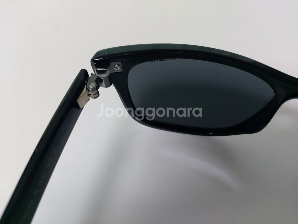 폴라로이드 선글라스 P8243 A KIH Y 23--8
