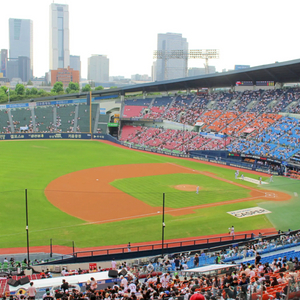 교환 4/12 두산 VS LG 3루 -> 1루 네이비