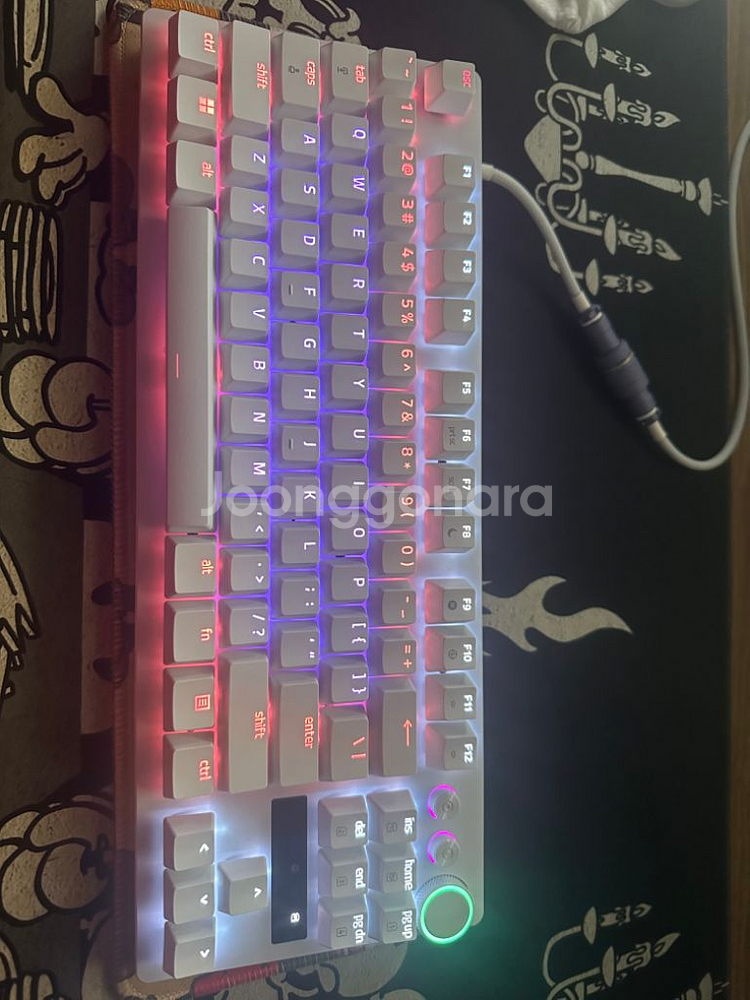 레이저 헌츠맨 v3 PRO tkl--0