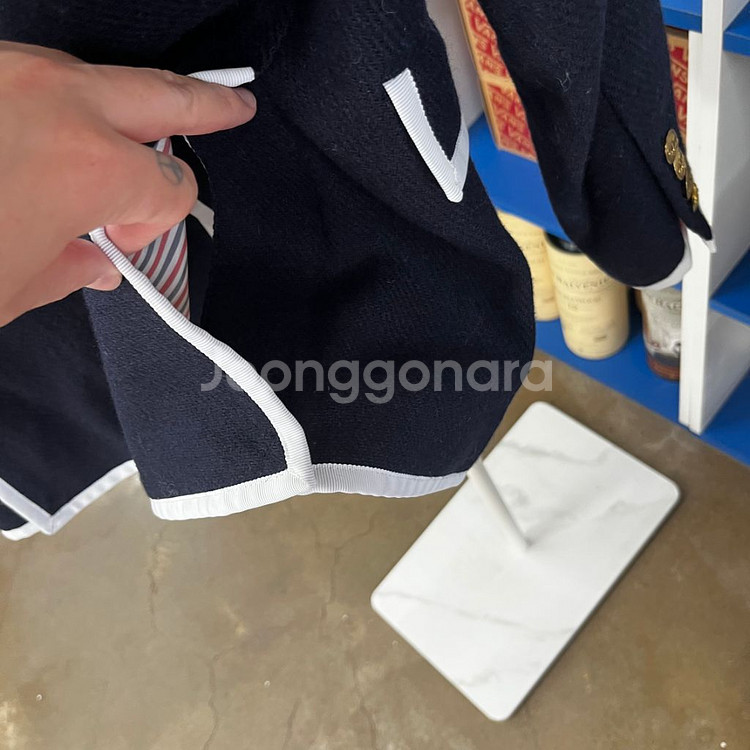 톰브라운x니만마커스 파이핑 울 블레이져 S--5
