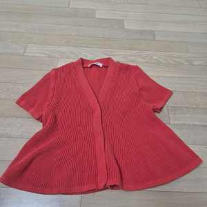 underrow 언더로우 빨강 니트 이미지