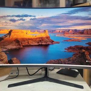 삼성(LC32JG56QQK)커브드게이밍 모니터