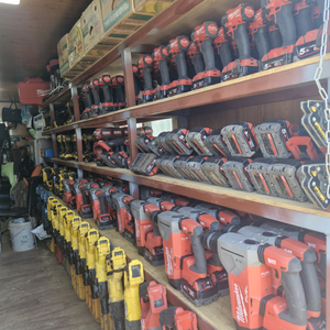 디월트마끼다밀워키힐티보쉬계양아임삭배터리충전임팩그라인더