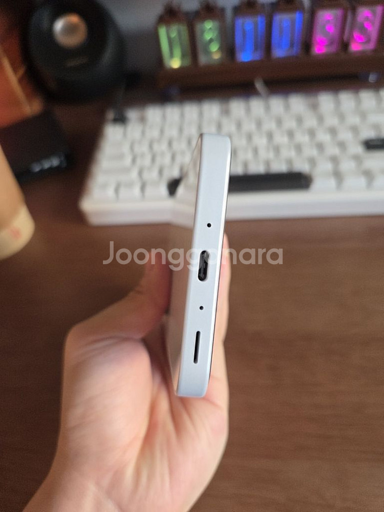 일주일 쓴 자급제 a35 팝니다--3