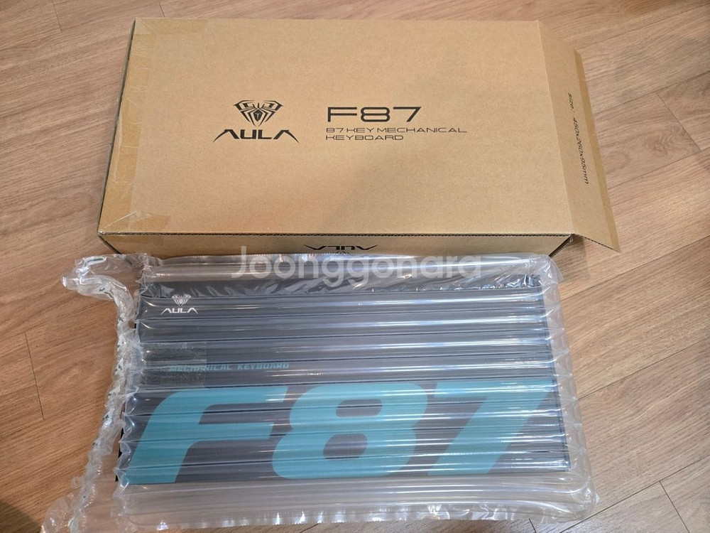 독거미 F87 Pro 올리비아화이트--1