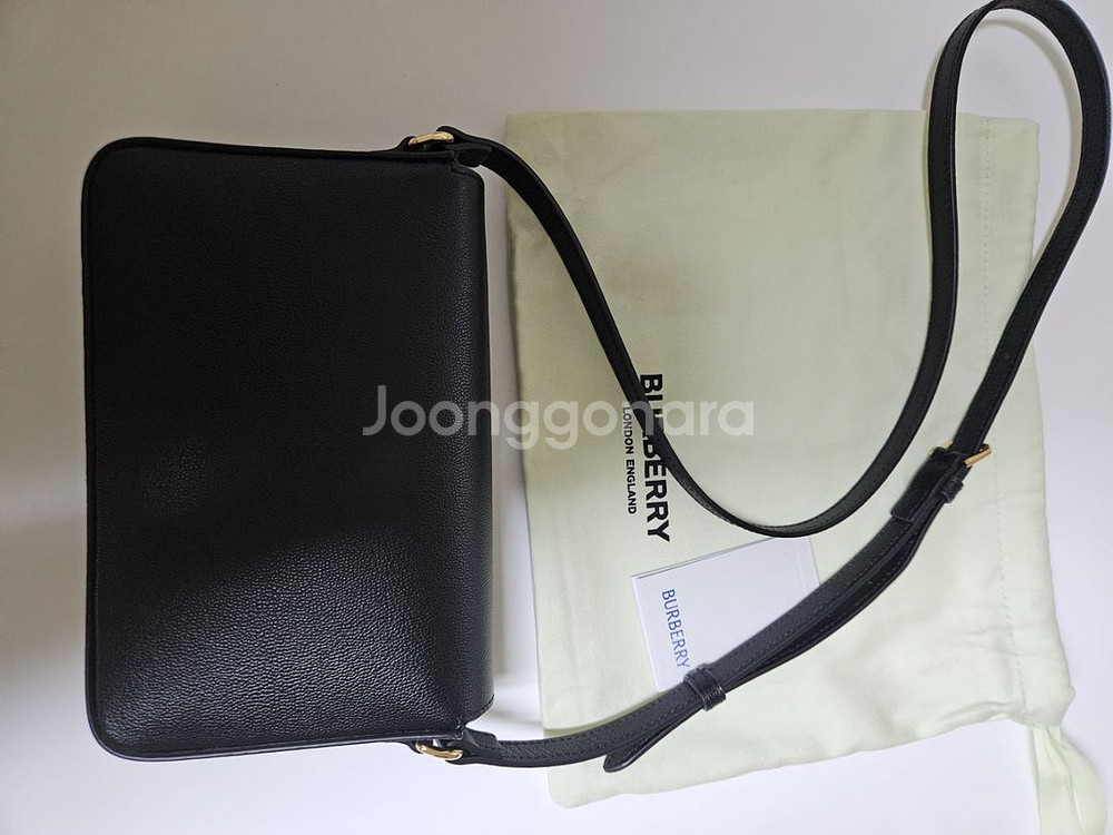 버버리 햄프셔 체크 크로스백--4