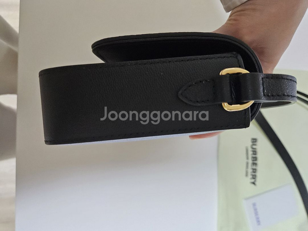 버버리 햄프셔 체크 크로스백--3