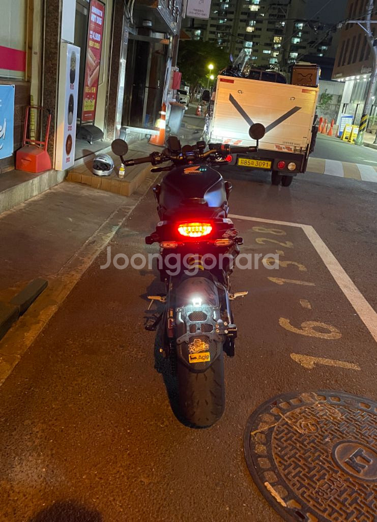 혼다 CB650r--6