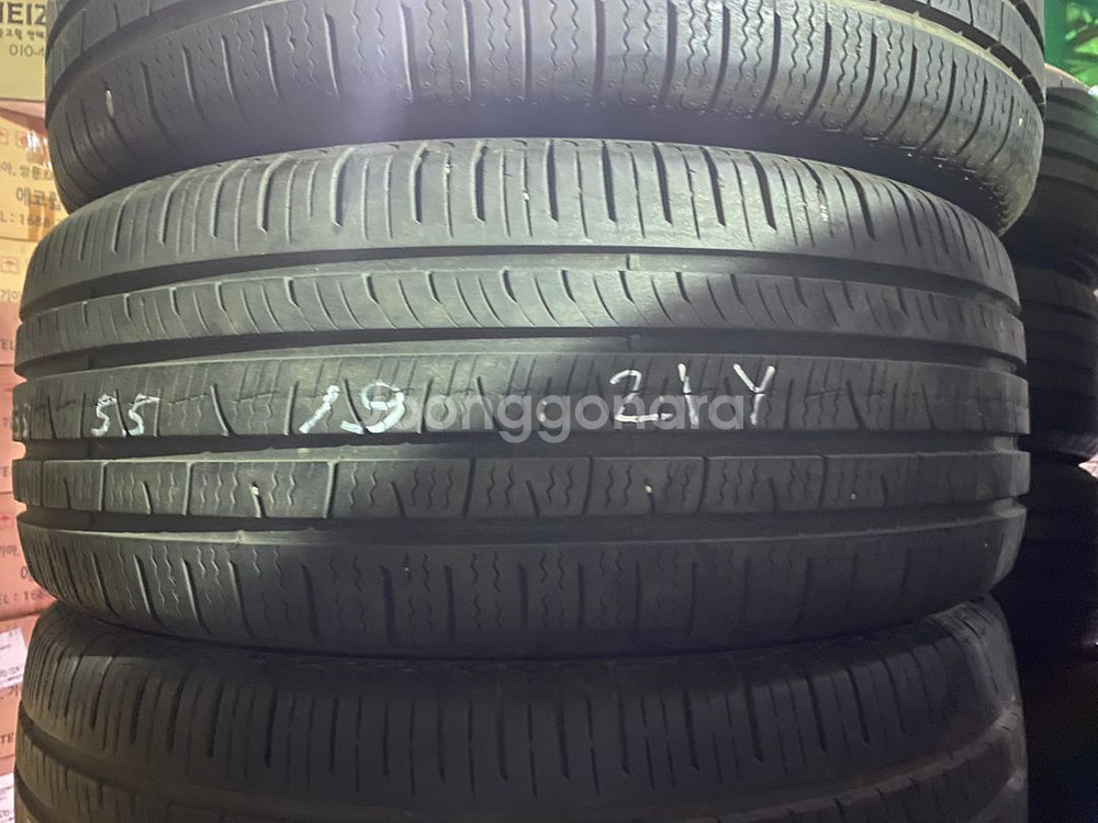 피렐리 P8 235-55-19 중고 4개--0
