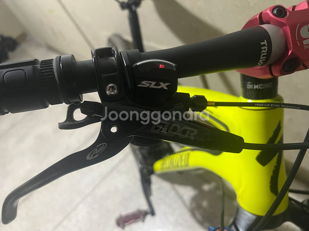 스페셜라이즈드 에픽 콤프 26인치 풀샥 MTB 자전거--1