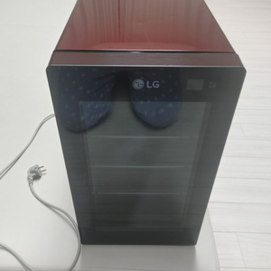 lg 와인냉장고(8병)