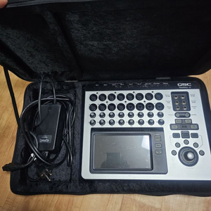 디지털 믹서 QSC 터치믹스 16 Touchmix16