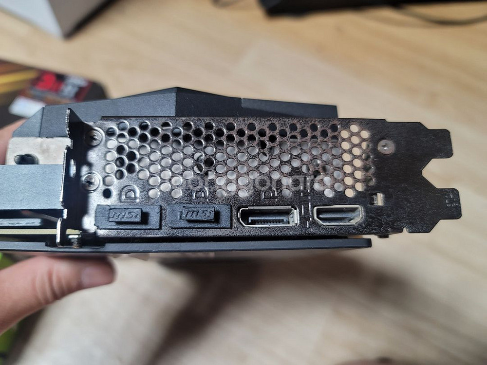 msi rtx3070 게이밍 x트리오 8g--4