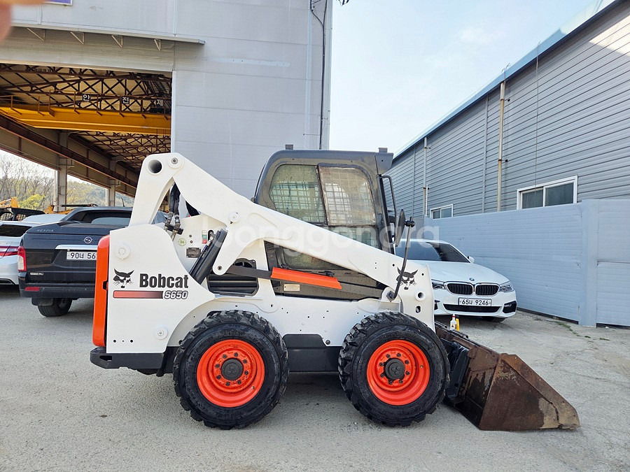 75마력 밥캣 중고스키로더매매 바브켓 미니로더 S650--3