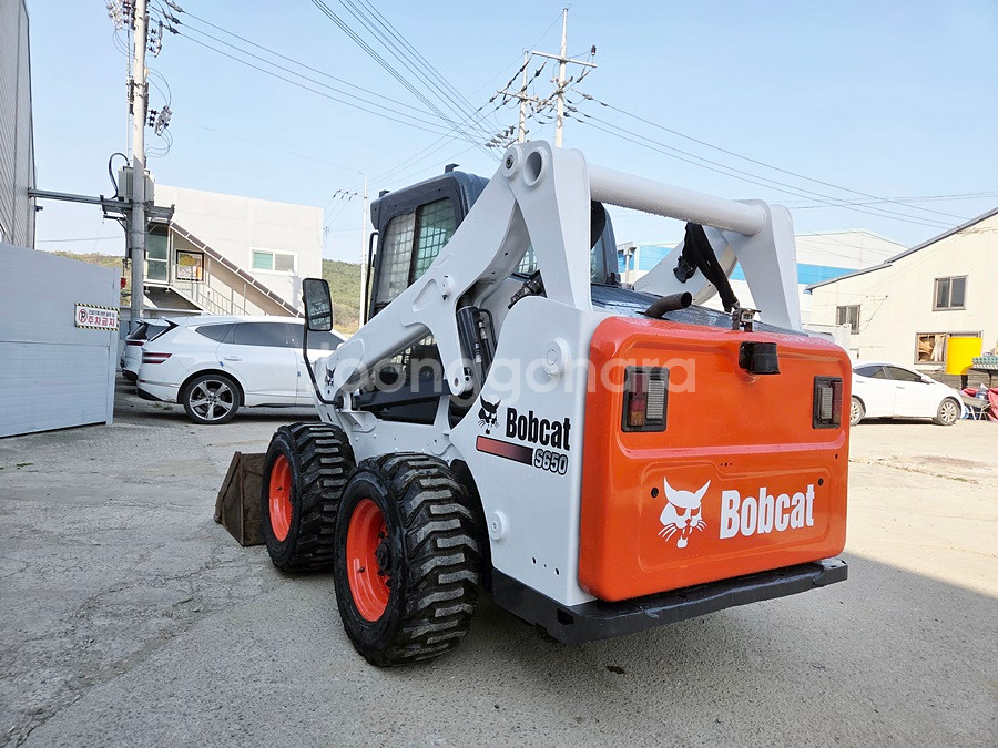 75마력 밥캣 중고스키로더매매 바브켓 미니로더 S650--7