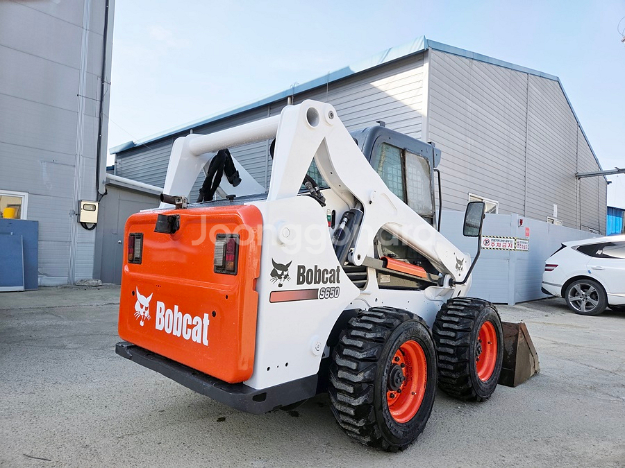 75마력 밥캣 중고스키로더매매 바브켓 미니로더 S650--5
