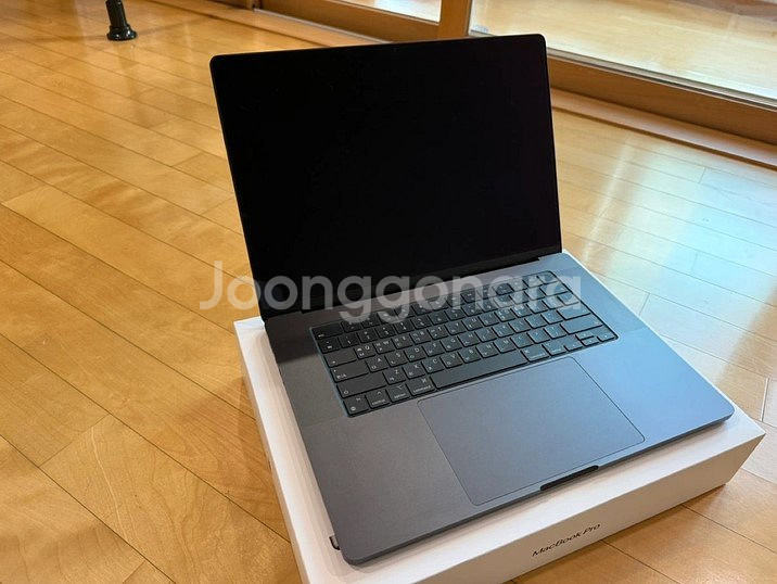맥북프로16인치M3Max(48gbRAM,1TBSSD)--0