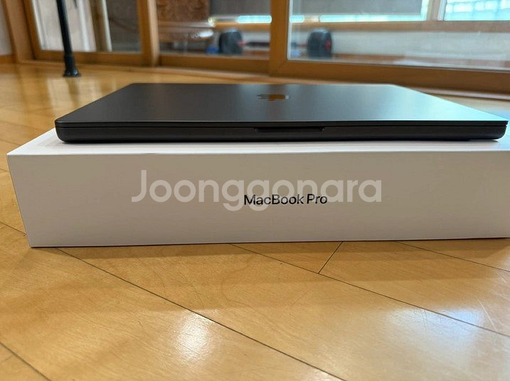 맥북프로16인치M3Max(48gbRAM,1TBSSD)--4