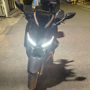 xmax300 20년식 3만키로 대차 및 판매