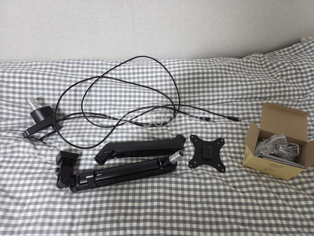 루나랩 싱글모니터암(usb c+a 연장케이블포함)팔아요--0