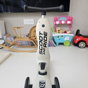 스쿳앤라이드 킥보드