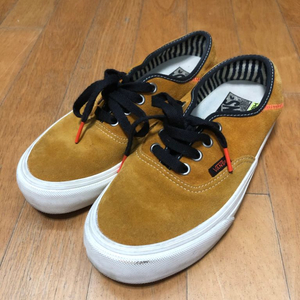 반스 어센틱 컨버트 그로우 가든 VR3 슈즈 245