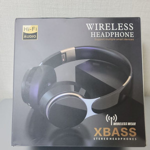 XBASS 블르투스 해드셋 새것 판매합니다.