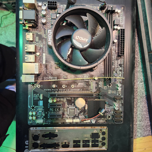 a320m 보드+ryzen3 2200+쿨러