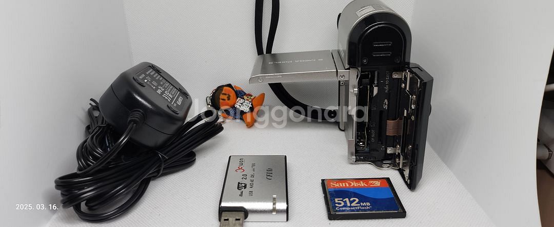 JVC 빅터 GZ-MC100 캠코더입니다--8