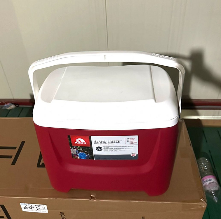 이글루 아이스박스 28QT 아일랜드 브리즈 새상품--1