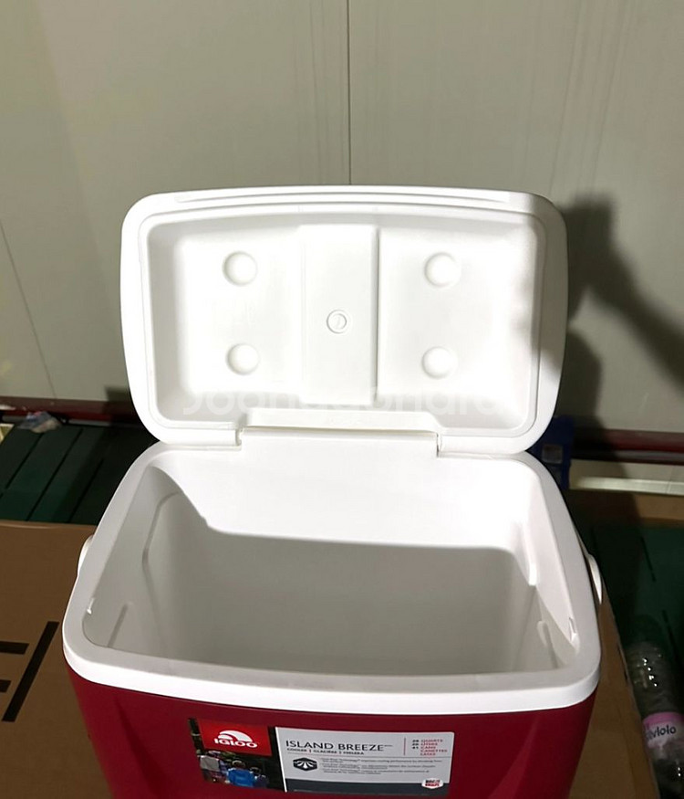 이글루 아이스박스 28QT 아일랜드 브리즈 새상품--3