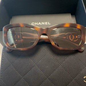 샤넬 빅로고 하바나 선글라스