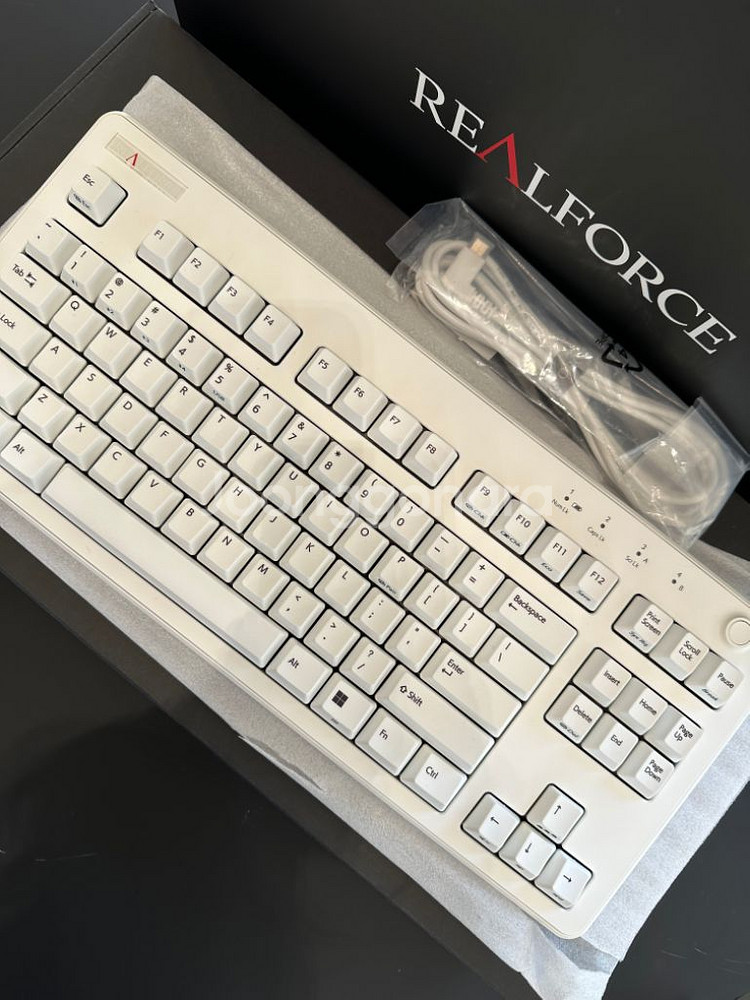 국내정발 리얼포스 r3 45g 텐키리스 화이트--3
