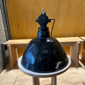 독일 인더스트리얼 조명 Indersyrial Lamp