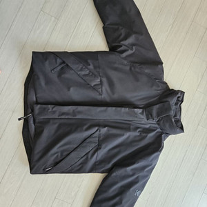코닥 디렉터 구스 숏다운 자켓 95(M) 팝니다