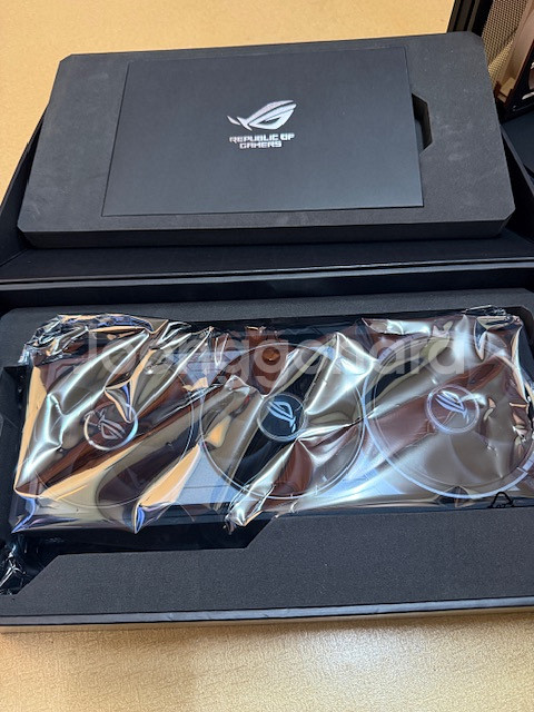 RTX 5080 Astral--1