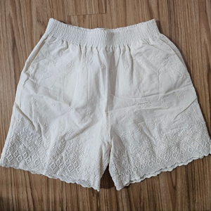 코튼 아일릿 펀칭 반바지