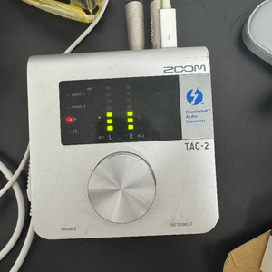 zoom tac-2 오디오 인터페이스 팝니다