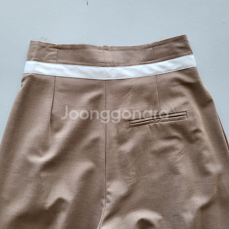 핀탁 와이드 슬랙스 판매합니다--4