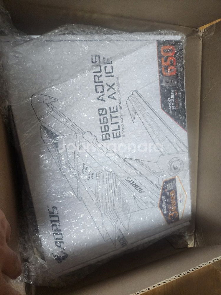 기가바이트 B650 어로스엘리트 AX ICE 미개봉--1