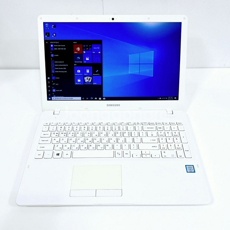 고성능i3 램8기가 SSD256기가 삼성15인치 노트북--1