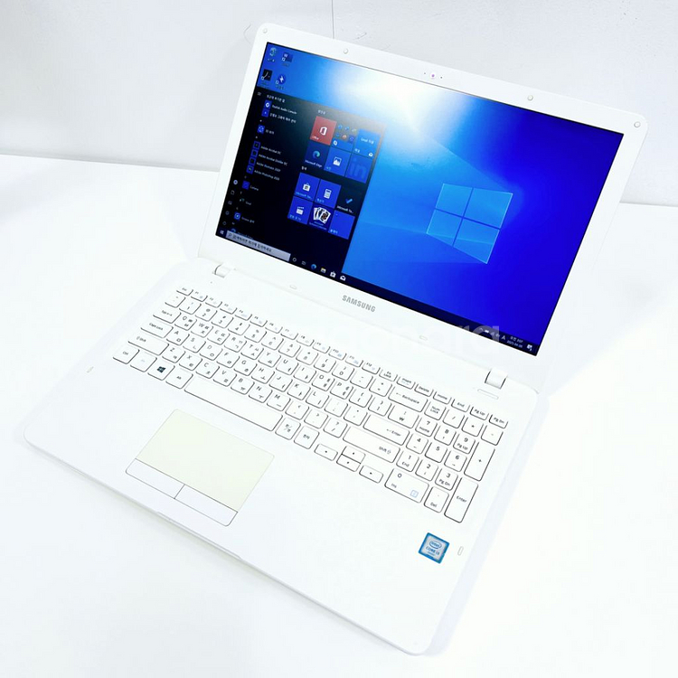 고성능i3 램8기가 SSD256기가 삼성15인치 노트북--4